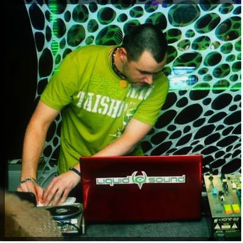 Liquid Sound vs Prog Bit